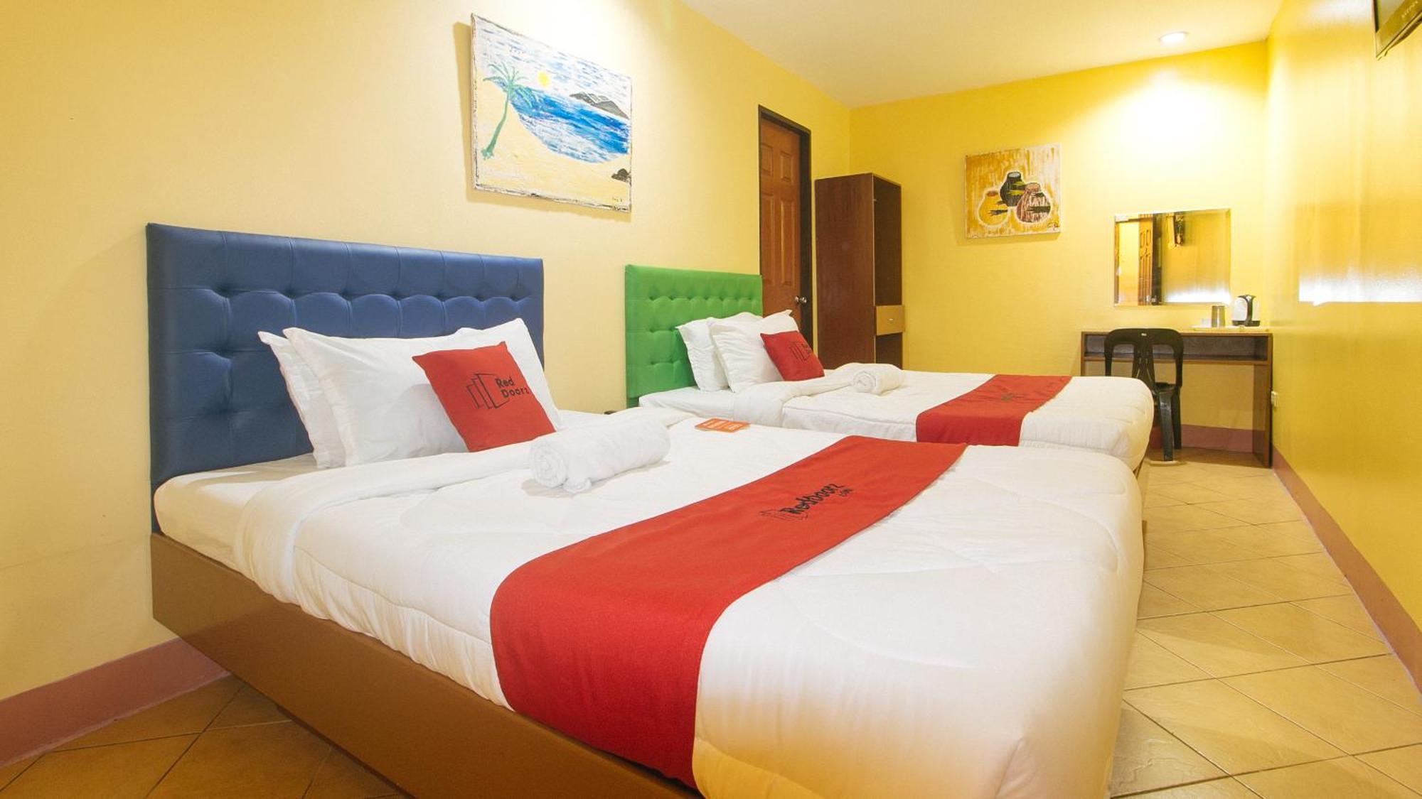 Reddoorz At Comfy Inn Ermita Manilla Buitenkant foto